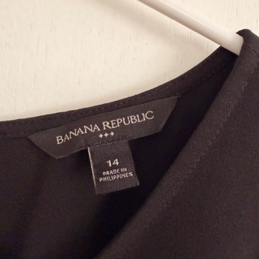 Banana Republic Black Belted Romper – Size Large – Chic One-Piece - Picture 3 of 6